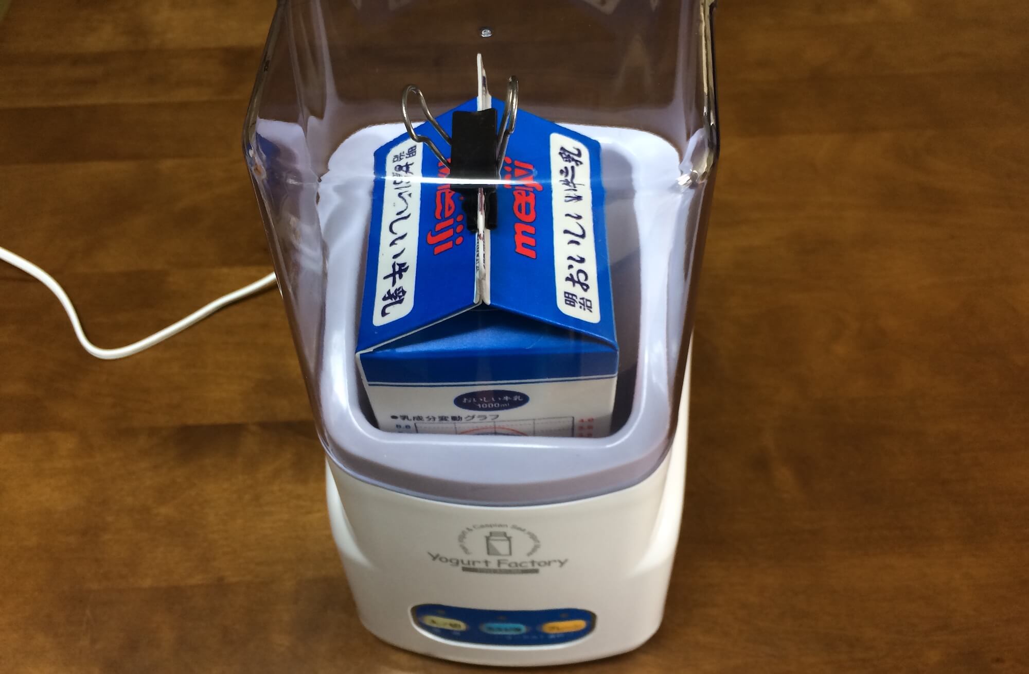 ヨーグルトメーカーにセット.JPG ヨーグルトメーカーにセット