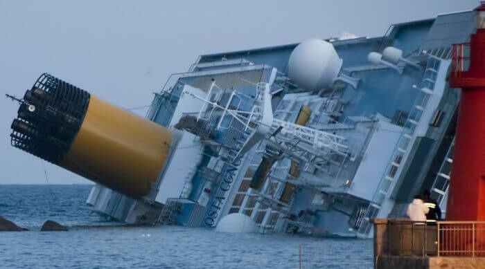 1024px-Collision_of_Costa_Concordia_5_crop.jpg 1024px Collision of Costa Concordia 5 crop