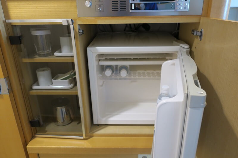 にっぽん丸 ミニバー.JPG にっぽん丸 ミニバー