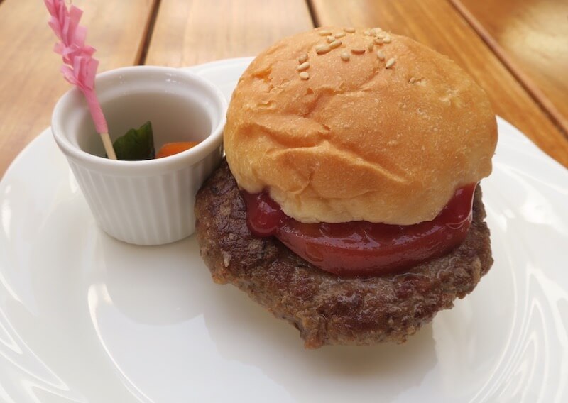 にっぽん丸 ハンバーガー.JPG にっぽん丸 ハンバーガー